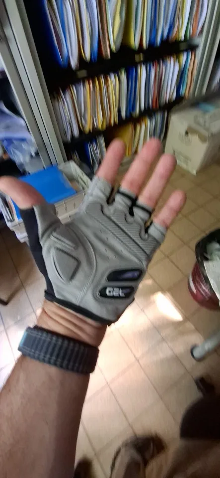 New Half-Finger Men'S And Women'S Cycling Gloves Liquid Silicone photo review