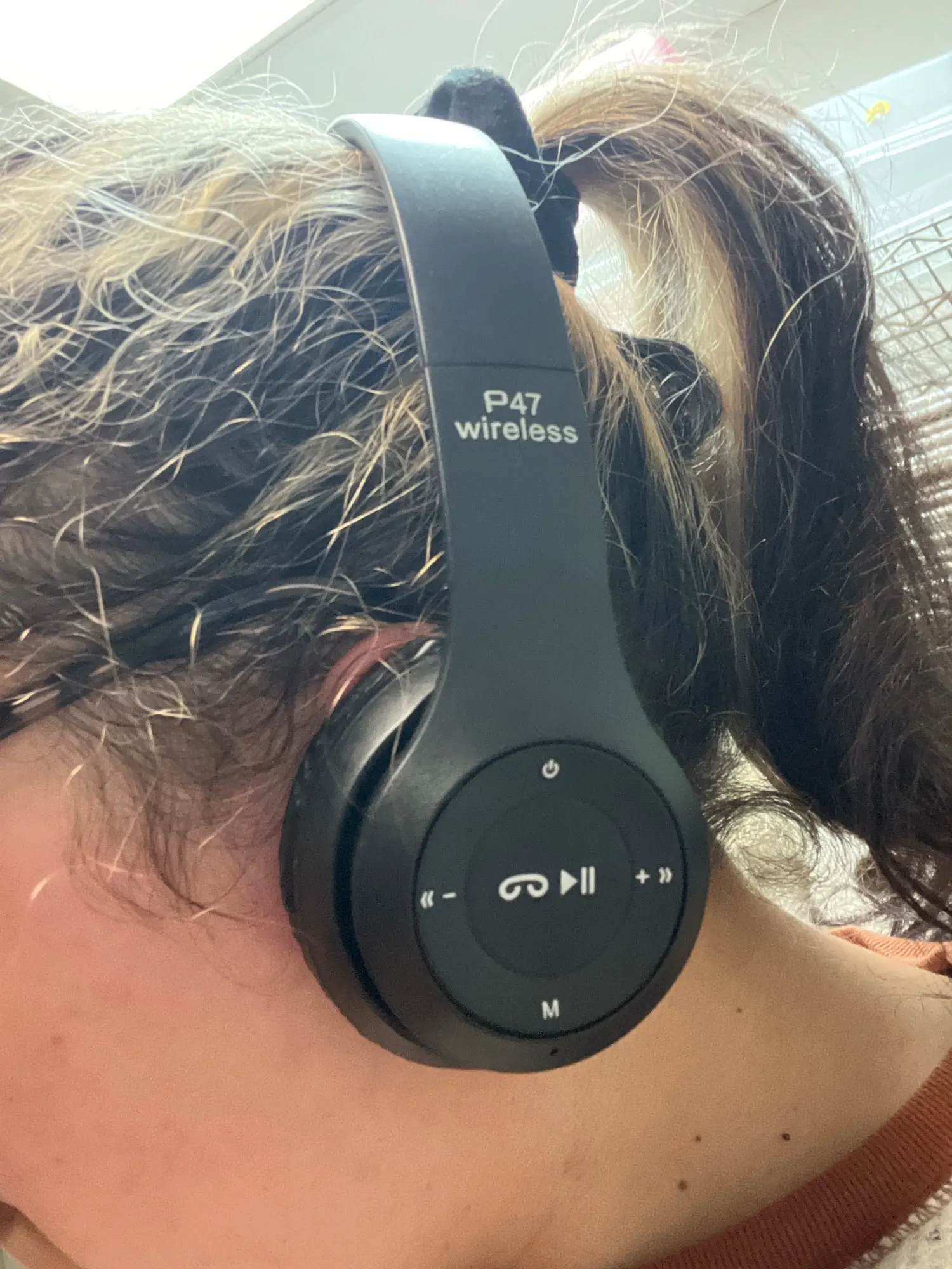 Bluetooth 50 Wireless Headphones Foldable HIFI Stereo Bass with Mic USB Adapter for iPhone Gaming photo review