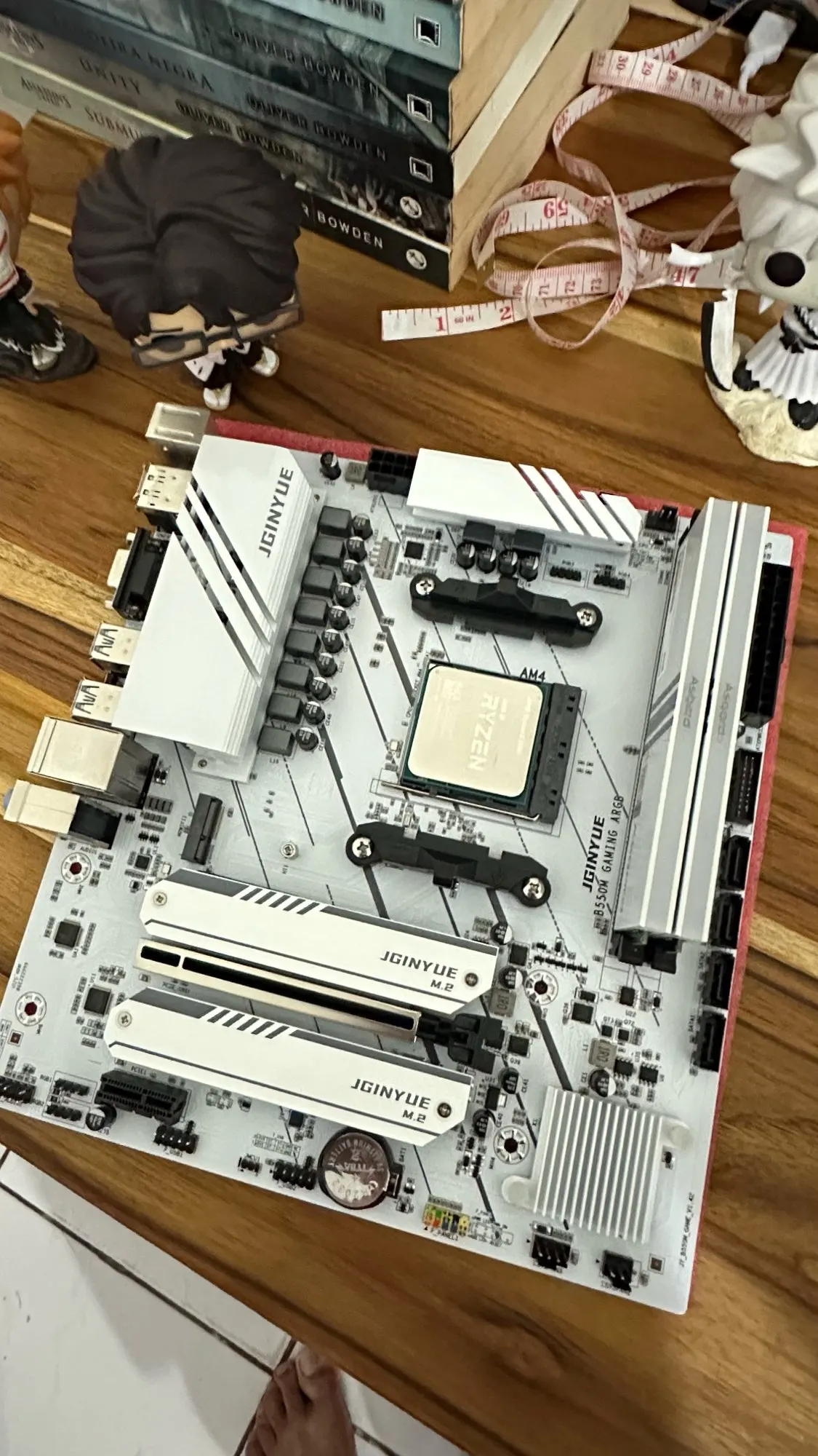 JGINYUE AMD B550 M-ATX Motherboard AM4 supports Ryzen R5 4000/5000