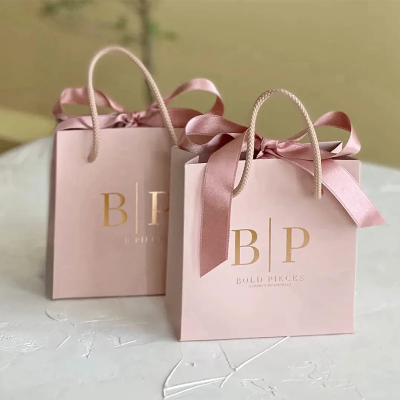 Sacs en papier de luxe de marque personnalisés avec poignées, emballage personnalisé avec Logo imprimé pour bijoux, vêtements et mariages, 500 pièces/lot 1
