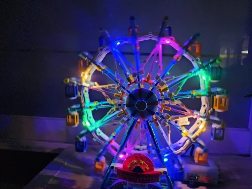 City Friends MOC Rotating Ferris Wheel Building Blocks Electric Bricks with Light Toys for Children Christmas Gifts photo review