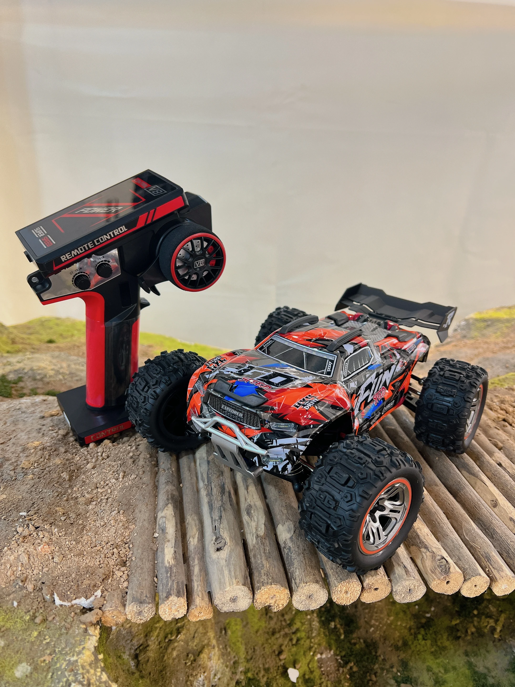 XKS WLTOYS 184008 1/18, 귯ø 4WD, 2.4G, 3  1  ǲ Ʈ, 60 km/h
