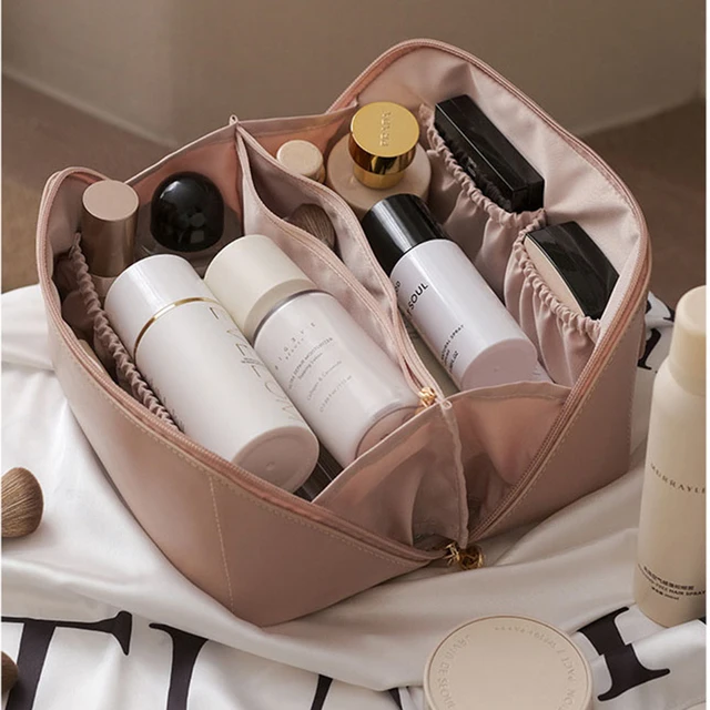 New Cloud Cosmetic Bag Travel Wash Bag Portable Pillow Makeup Storage Bag Toiletry Organzier Women Bags 1