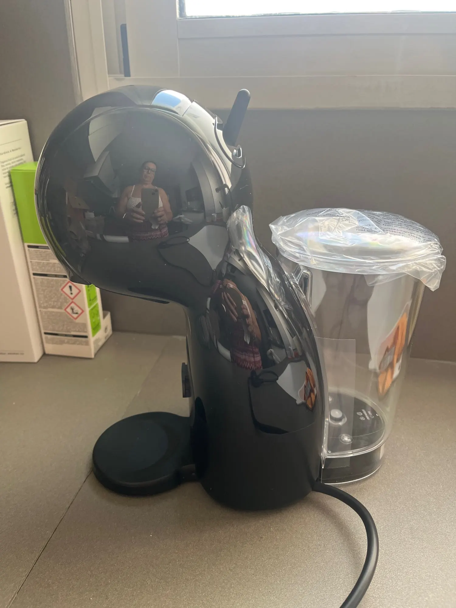 Cafetera Dolce Gusto KRUPS Piccolo XS NEGRA -ROJO -GRIS （ Colores enviados al azar ）Máquina de café en cápsulas photo review