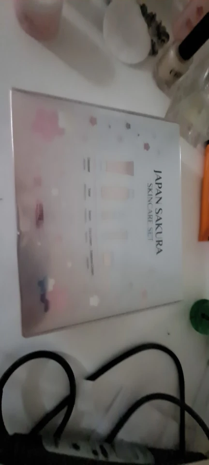 Coffret Sakura –  soins hydratants et lissants (5 pièces)