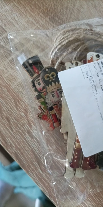 12 Uds. De cascanueces de Navidad, soldado, colgante de madera, adorno colgante para árbol de Navidad, decoración navideña 2024 para el hogar, regalo de Año Nuevo 2025 photo review