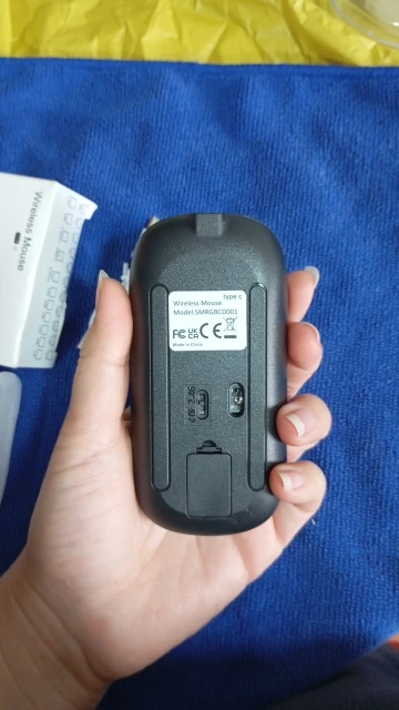 Wireless Bluetooth 2.4GHz RGB Mouse Rechargeable Silent photo review