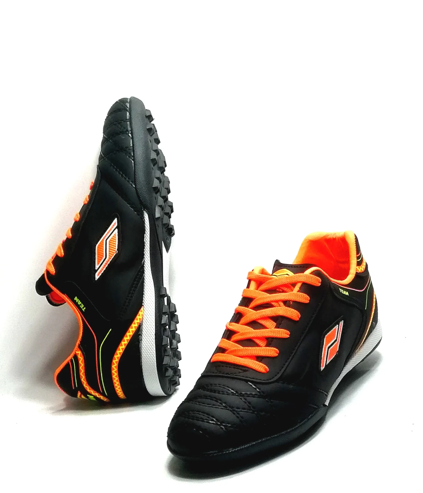 

Мужские черные ФОСФОРНЫЕ желтые футбольные туфли грампон превосходного качества мягкий дизайн интерьера новый сезон размеры 36 37 38 39 есть