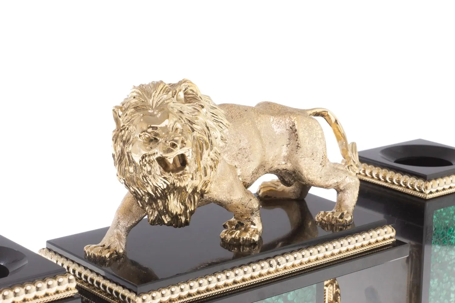 Рисунок 3 - Настольный прибор "Рычащий