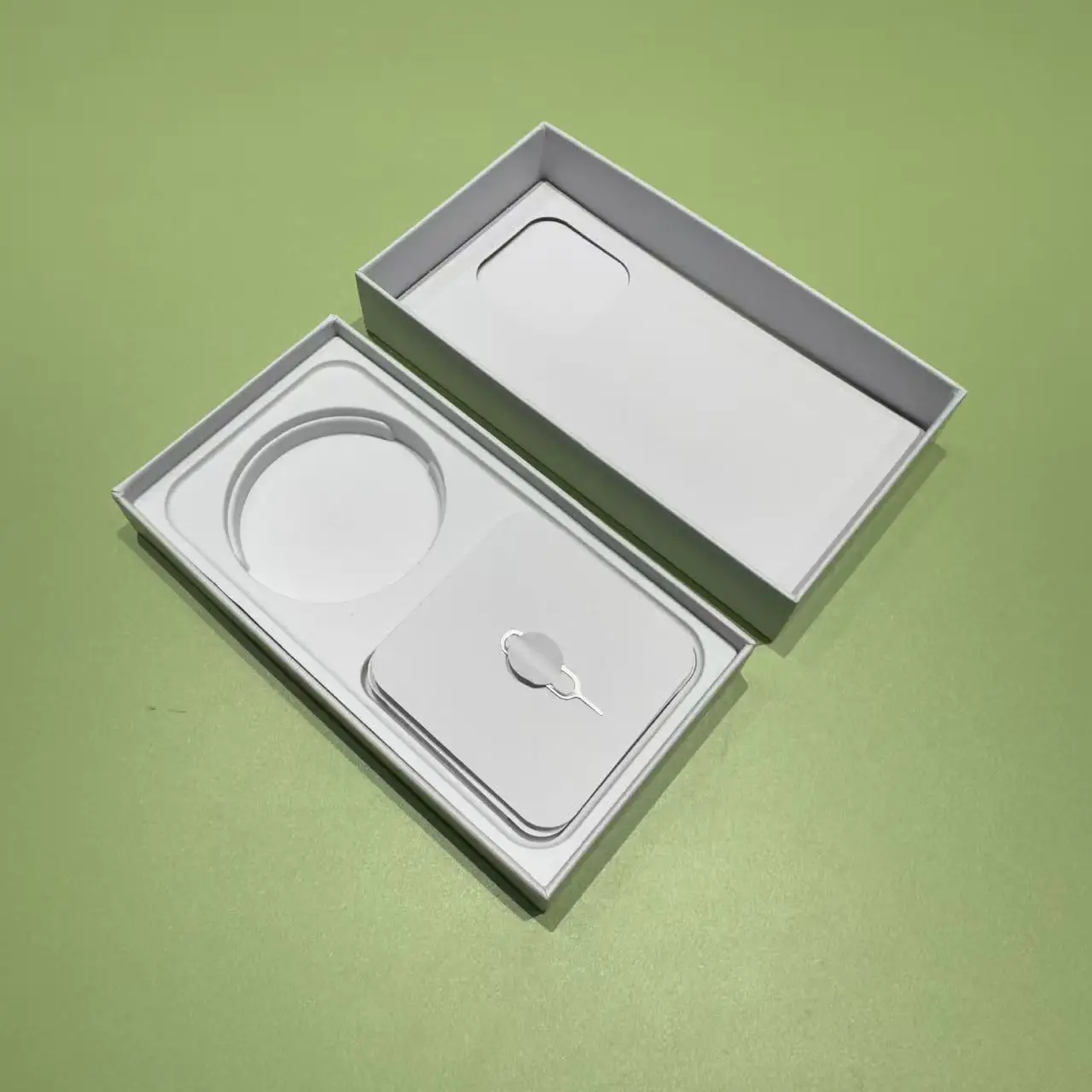 High-Quality Empty Packaging Box with Manual & Tray Card