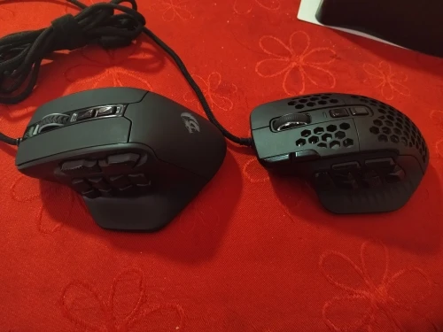 SOLAKAKA SM809 Wired RGB Gaming Mouse 22800 DPI MMO photo review