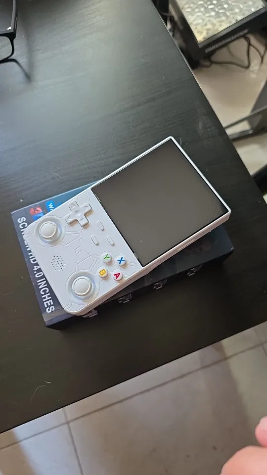 R36 ULTRA photo review