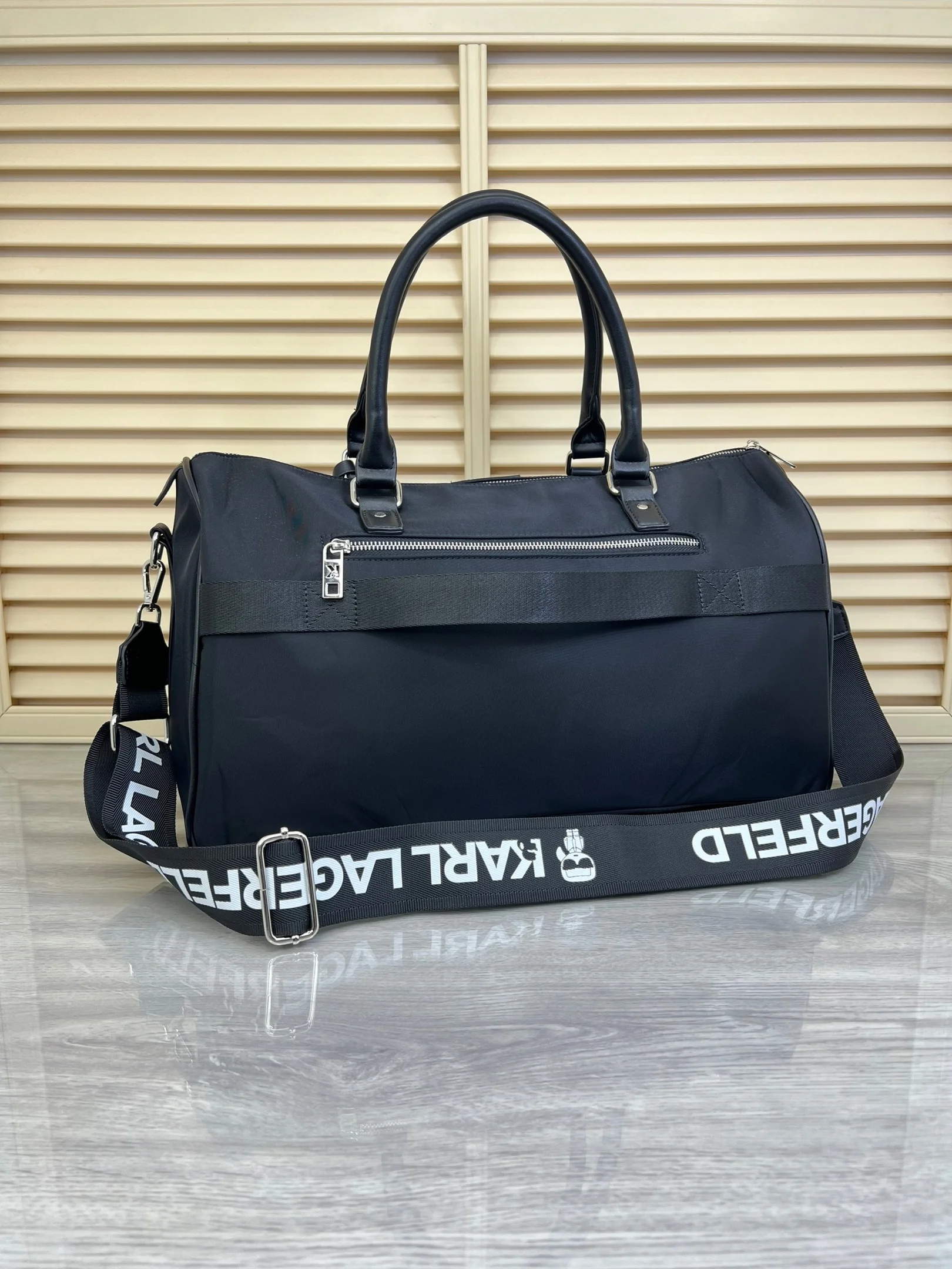 Рисунок 6 - Сумка женская, дорожная сумка