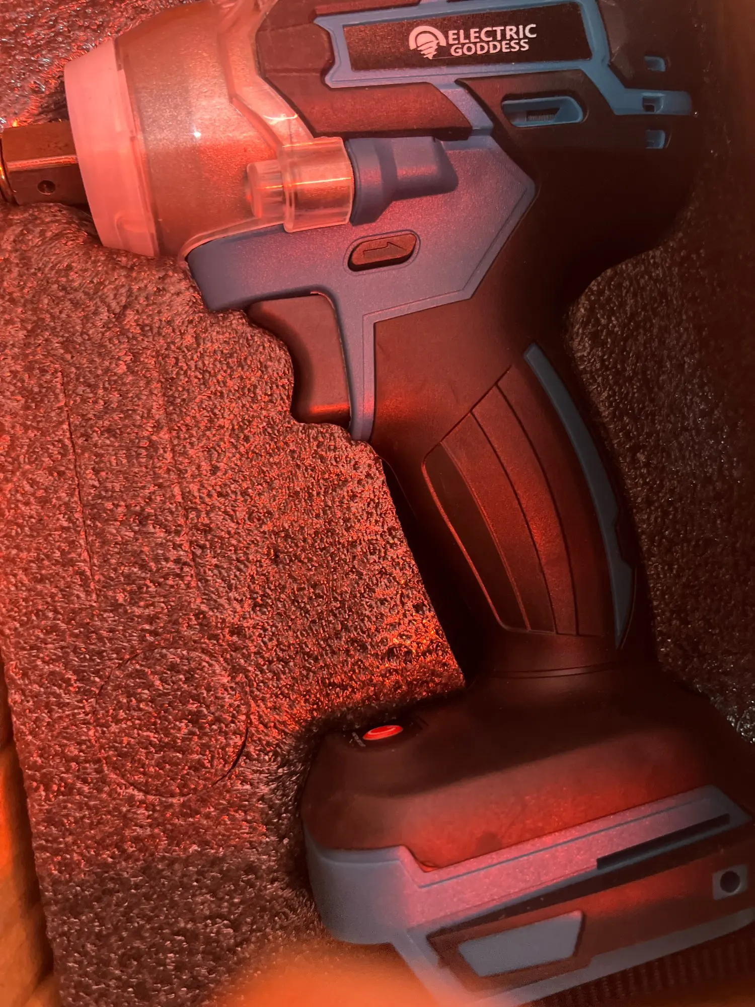TW285 520N.m Cordless Electric Impact Wrench - Brushless Power Tool for Makita 18V Battery photo review