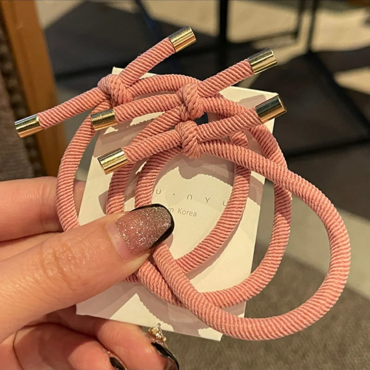 10 Stück hochelastische Knoten-Spiral-Haargummis in Kaffeebraun und Schwarz, minimalistisch, sanft zu den Haaren, für sichere Pferdeschwänze, stilvoll und langlebig – Detail 4