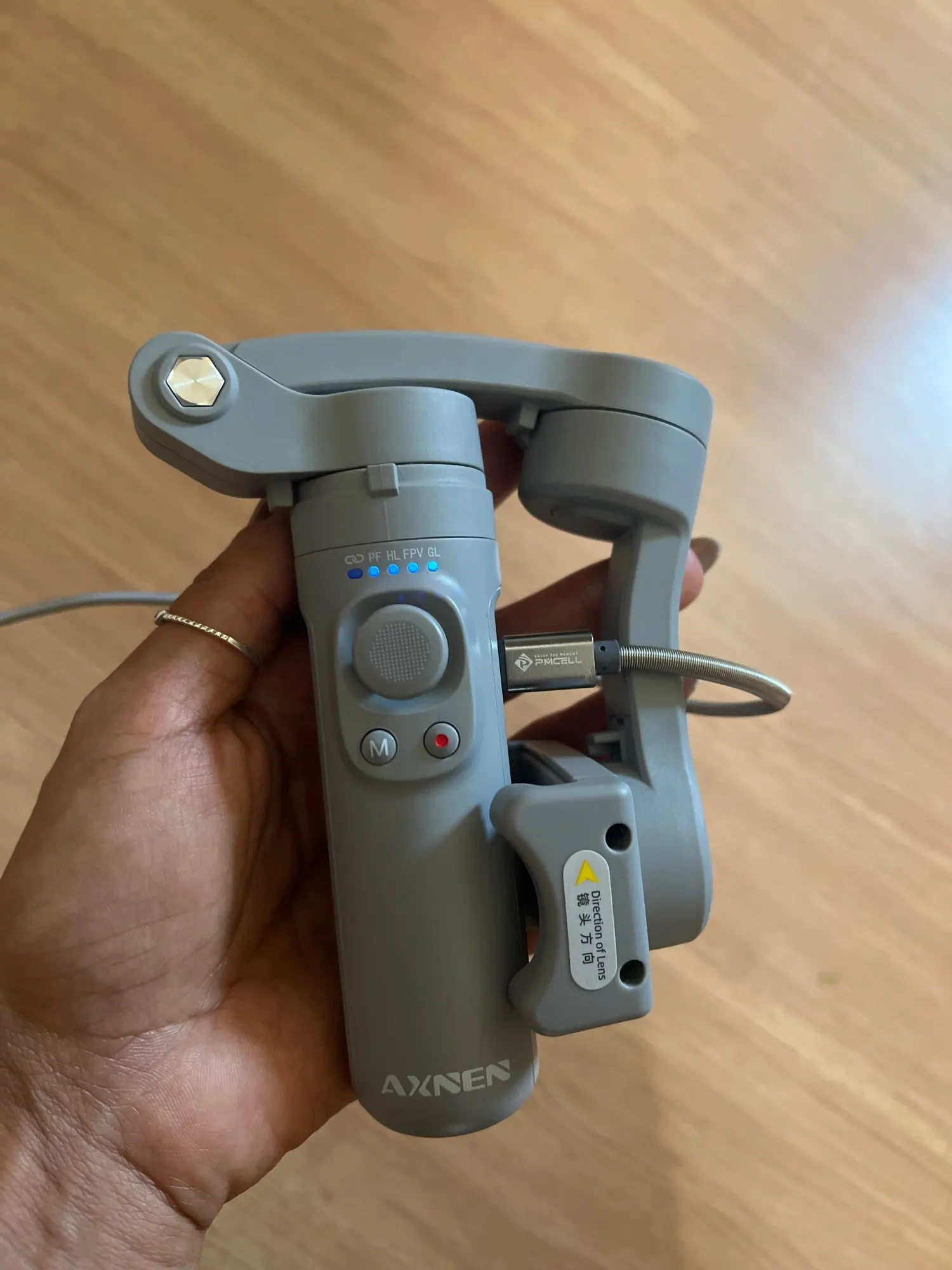 HQ3 3-Axis Gimbal Anti-Shake Stabilizer for Smartphone photo review