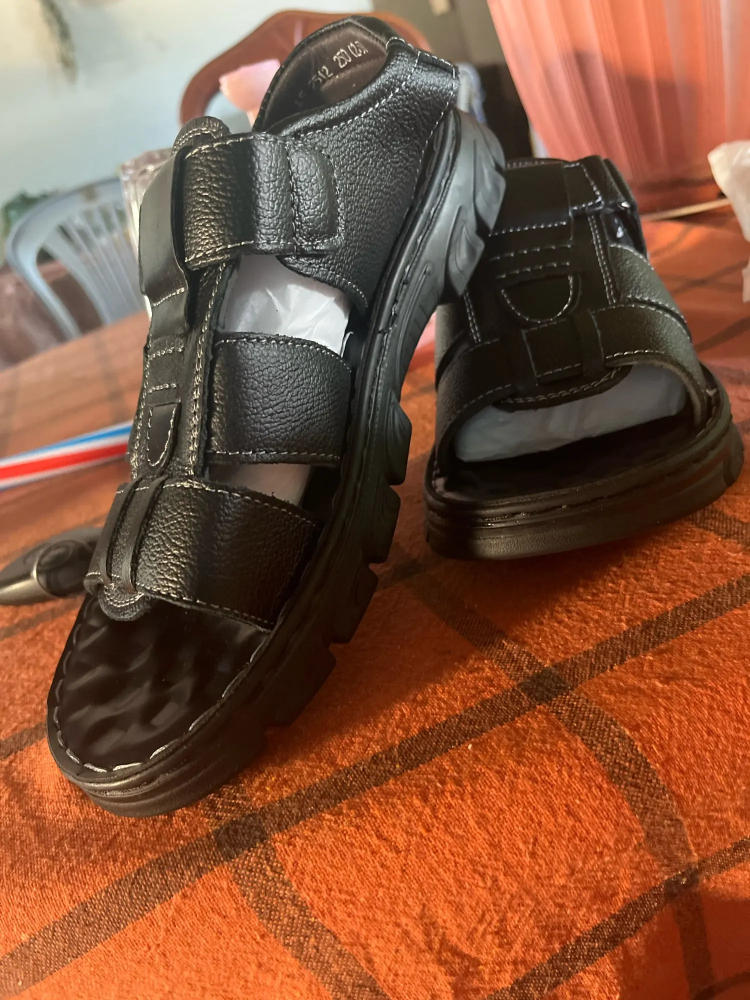 Men's Fashionable Outdoor Sandal photo review