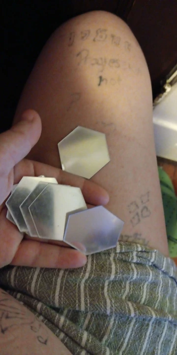 Autocollant mural miroir 45 pièces, autocollant d'art mural hexagonal, autocollant de carreaux décoratifs ménagers DIY photo review