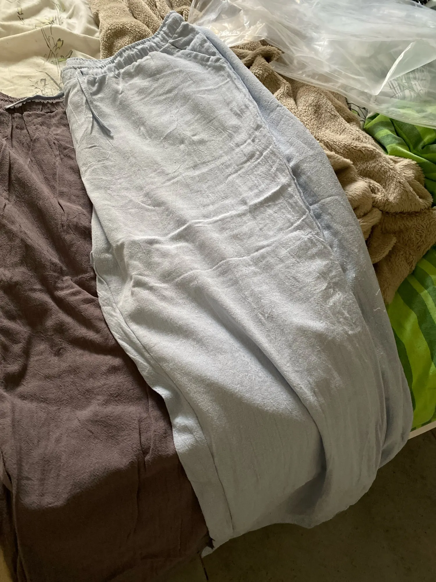 Breathable Cotton-Linen Drawstring Pants for Women - Casual Comfort photo review