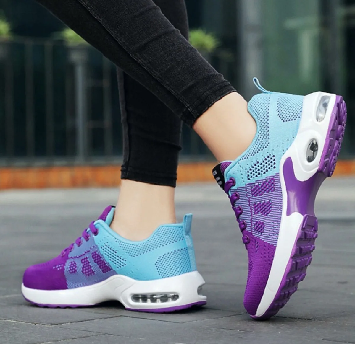 Lightweight Women Shoes Leisure Ladies Sport Sneakers Anti-Slip Flat Shoes Soft Sole Breathable Mesh Running Shoes Size 36-42
