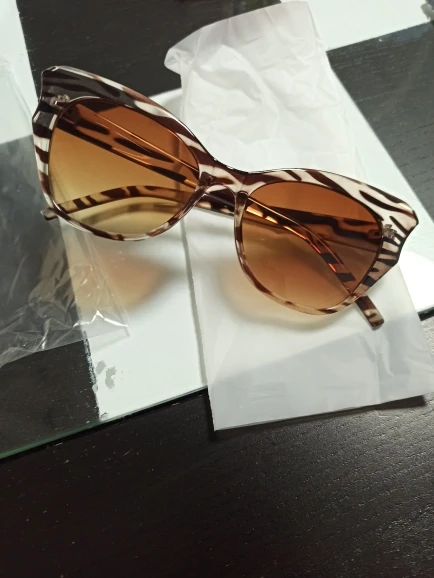 Gafas De Sol Vintage De ojo De gato para mujer, anteojos De Sol femeninos De diseñador De marca, a la moda, con degradado, espejo Retro, para exteriores photo review
