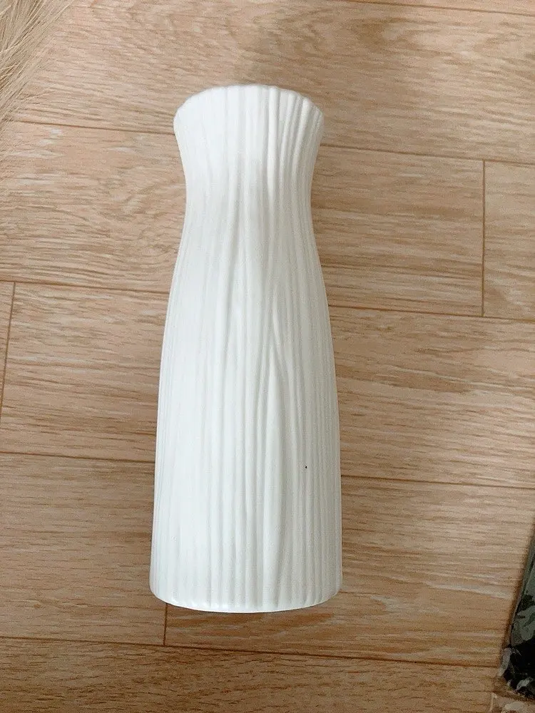 Contemporary Nordic Plastic Vase for Fresh Flowers & Home photo review