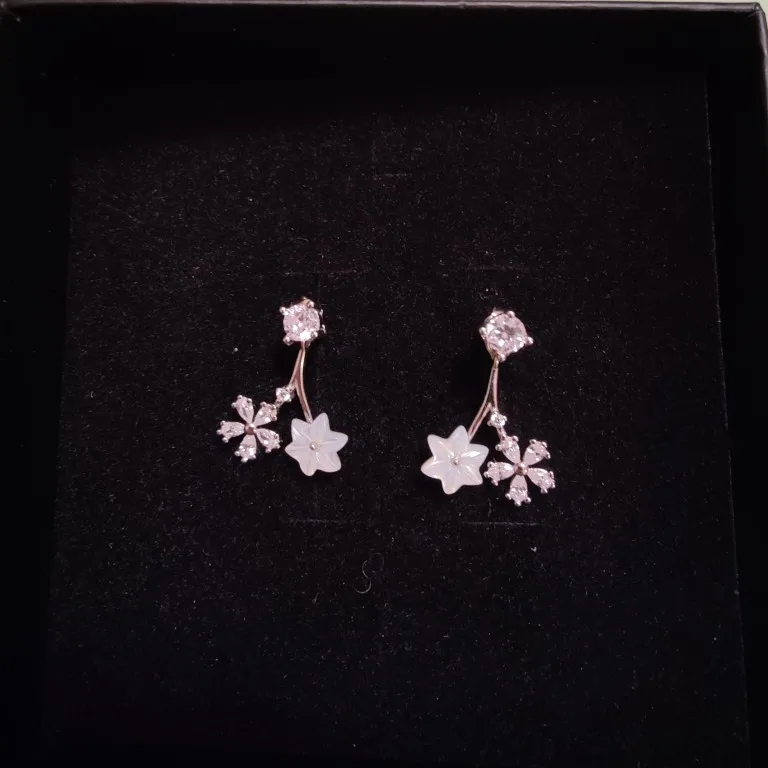 Flower drop earrings silver