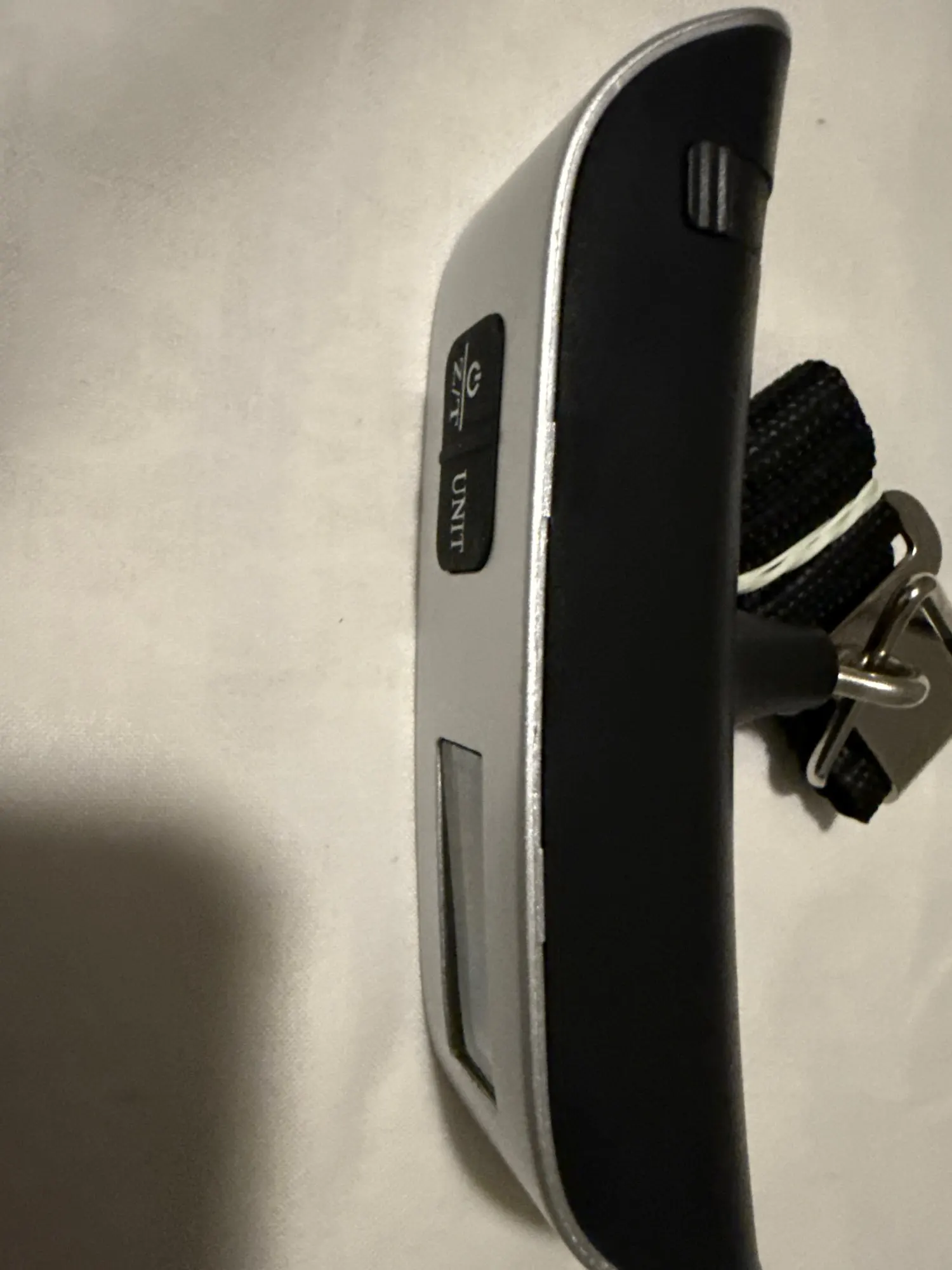 Balance électronique portable pour valise – Pèse-bagage numérique 50 kg / 110 lb avec écran LCD rétroéclairé photo review