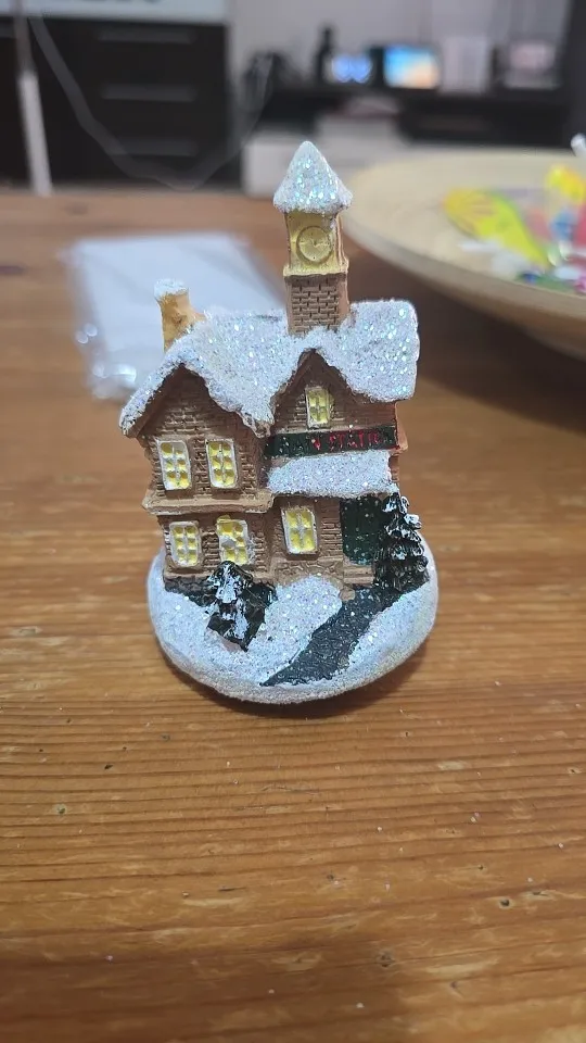 Decoraciones navideñas para el hogar, adornos para el hogar, regalo de Navidad para niños, decoración navideña de Año Nuevo 2025, luz nocturna para dormitorio con batería photo review