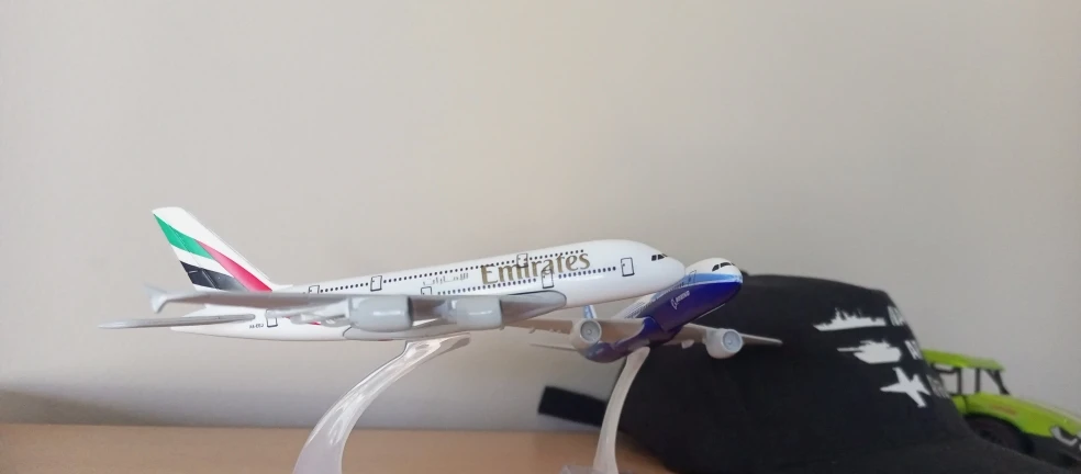 Lufthansa A380 Aircraft Scale Model photo review