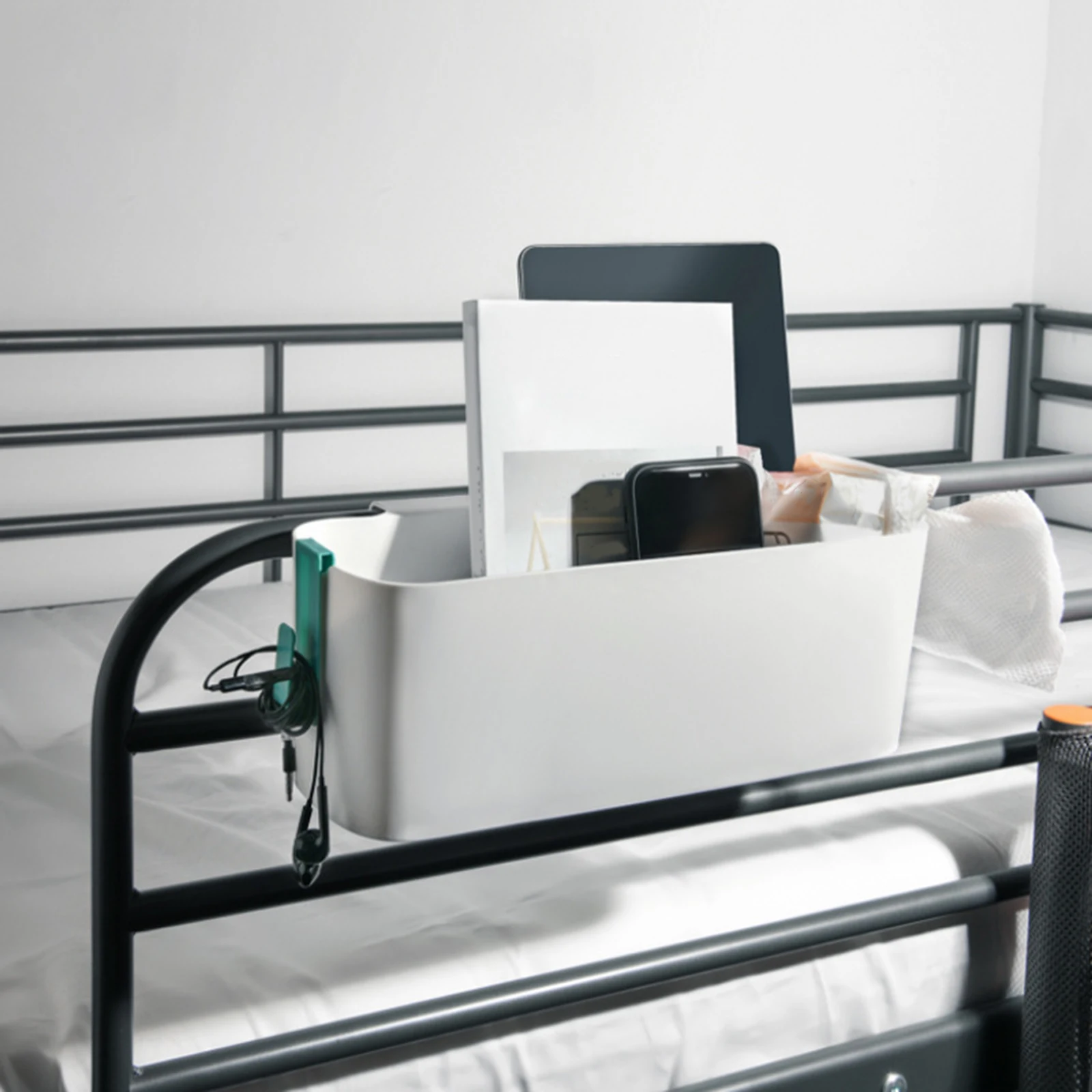Organizer Da Letto E Divano Da Appendere In Feltro – 5 Tasche Portatutto Per IPad, Telecomando, Libri – Comodino Salvaspazio - 3