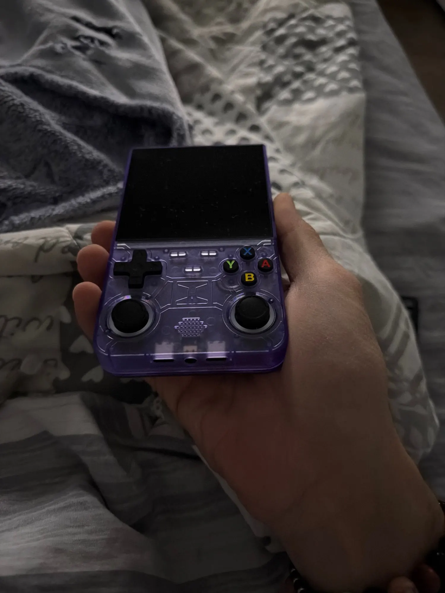 R36 ULTRA photo review