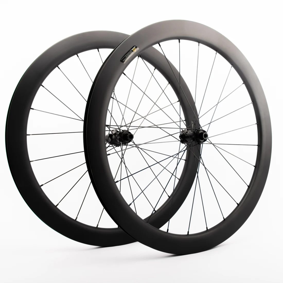 Roue Avant Carbone 700C - 60x25mm, 24 Trous, Moyeu Swiss DT180, Frein à Disque, Centre-lock
