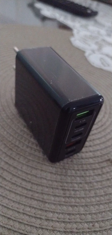 120W Multi Ports USB Charger Fast Charging Type C Mobile Phone Charger photo review