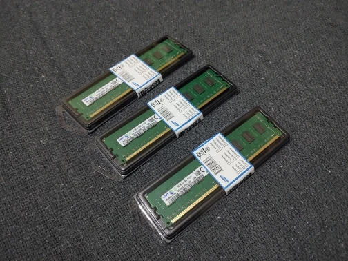 SAMSUNG DDR3 RAM 8GB 4GB 2GB 1600MHz Desktop Memory PC3-12800U DIMM 240Pins 1.5V Memoria RAM DDR3 photo review