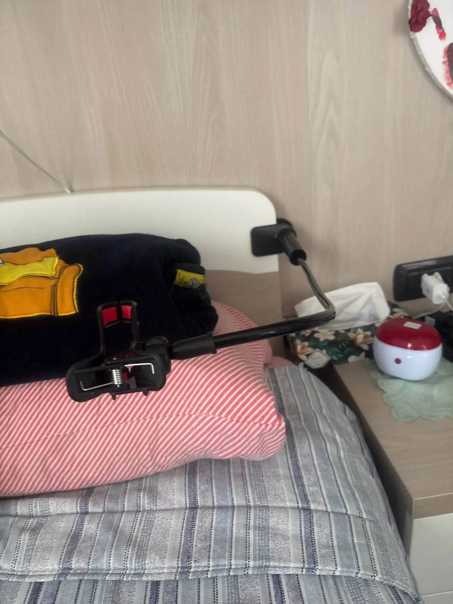 360 Clip Mobile Phone Holder Stand Portable Flexible Lazy Bed Desktop Bracket Desk Mount Stand Base For iPhone Samsung Xiaomi photo review