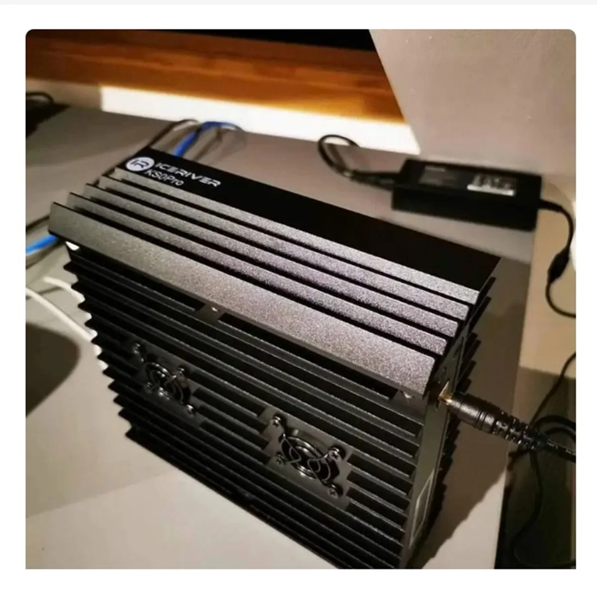 

Фрицировальный прибор KS0 pro 200Gh/S 100W/ KS0 100G 65W, машина для майнинга Kaspa KAS Asic, Майнинг IceRiver KAS ks0pro, Майнер