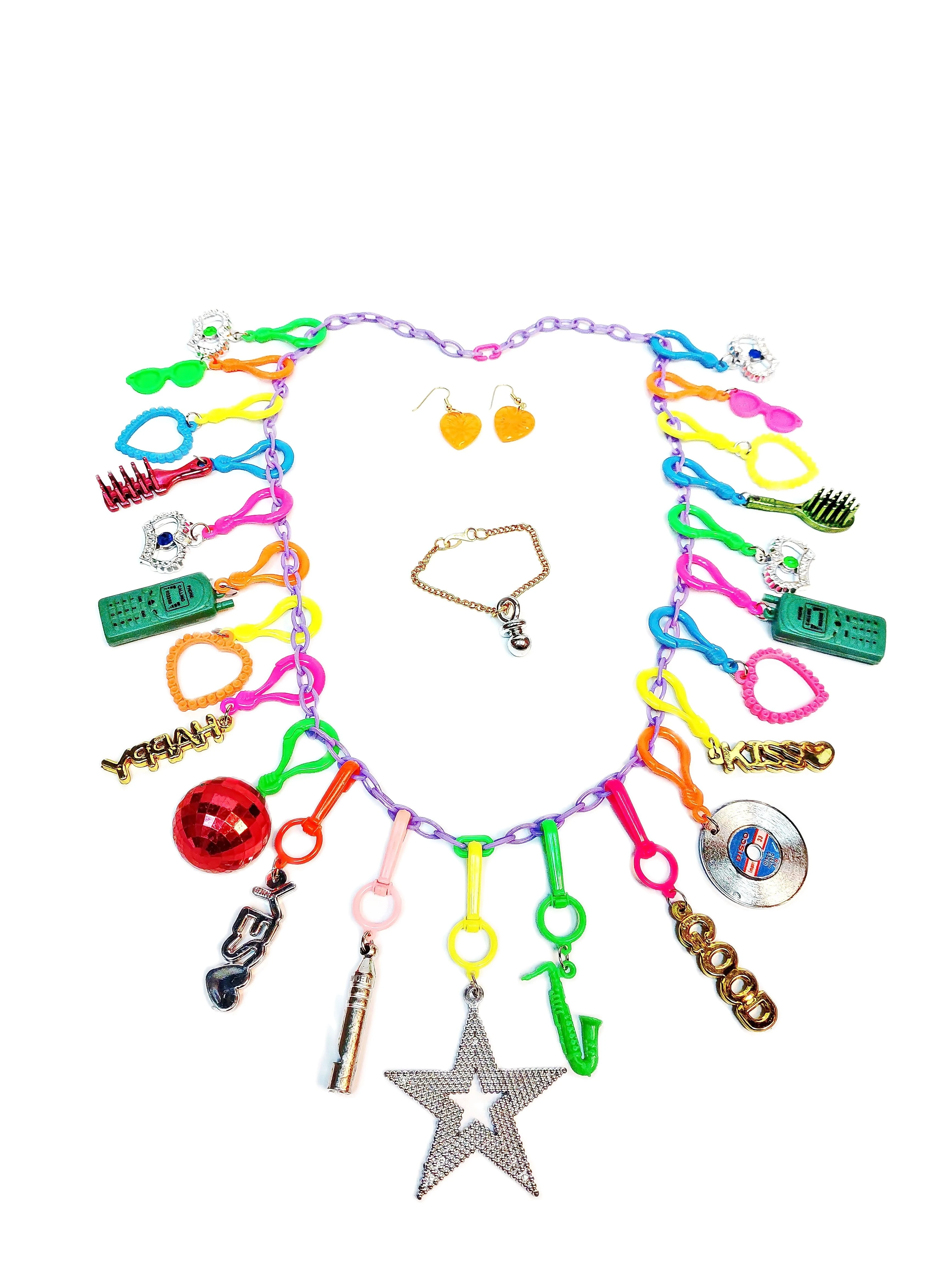 Conjunto de 23 Charms VINTAGE de plástico para mujer y niña, joyería Retro de 80cm, para fiesta de cumpleaños, Carnaval, novedad, 1 Juego|carnival girl|carnival womencarnival - AliExpress