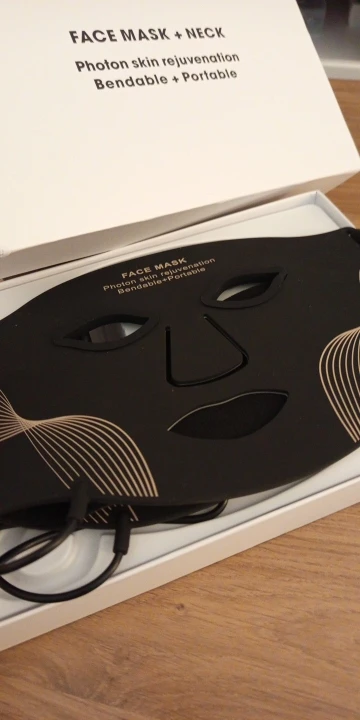 ESSENVY LumaMask LED Skin Mask + FREE Neck Mask ($169 Value)