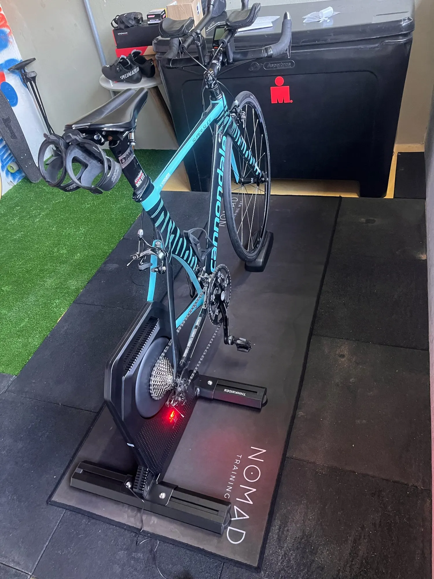 ThinkRider XXPRO Direct Drive Smart Bike Trainer Max 2500W Indoor