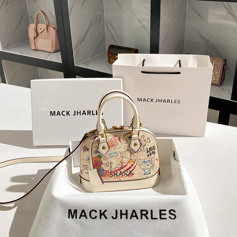 حقيبة يد محمولة بطبعة الدب الصغير، بتصميم لطيف ومب...