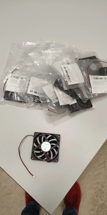 12V 2-Pin 80x80x10mm PC Computer CPU System Heatsink Brushless Cooling Fan 8010 Desktop PC Chassis Radiator Cooler Fans photo review