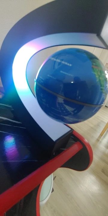 Magnetic Levitating Globe Lamp: An Illuminated World photo review