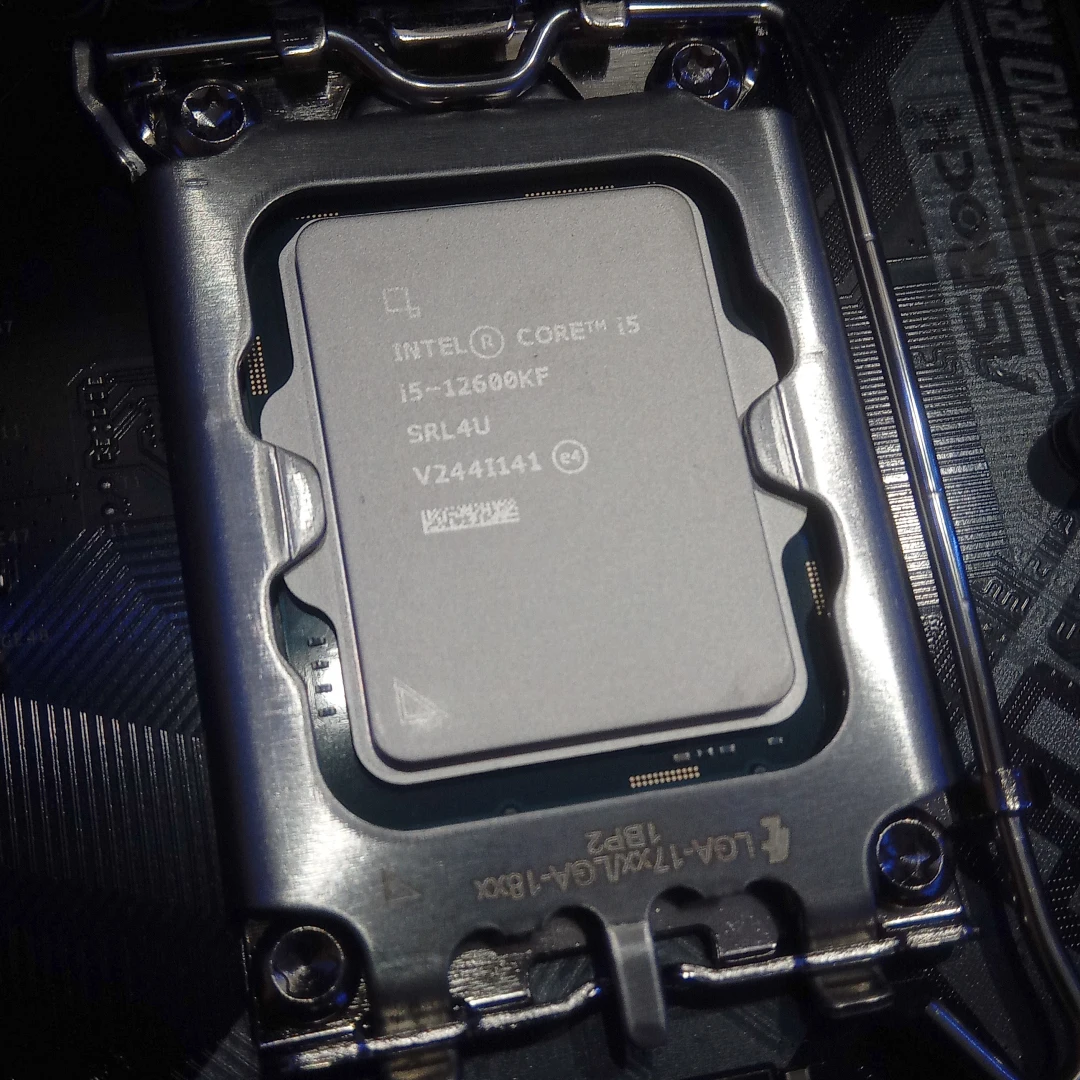 Intel Core i5-12600KF i5 12600KF 3.4 GHz Ten-Core Sixteen-Thread CPU Processor 10NM L3=20M 125W LGA 1700 New but without Cooler photo review