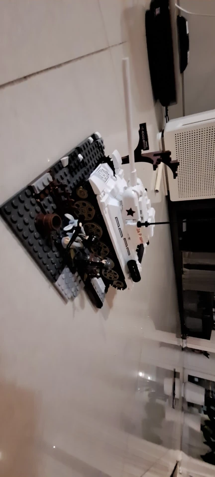 518PCS Soviet Union WW2 Military T34-85 Medium Tank Model Bricks Soldier Figures Building Blocks Sets Educational Toys For Boys photo review