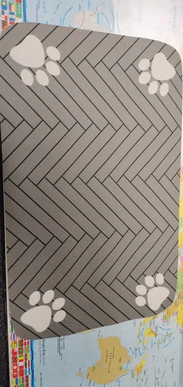 S (pequeño gatito), M, L estera absorbente para alimentación de mascotas, mantel individual impermeable para comida para perros y gatos y cuencos de agua, respaldo de goma de secado rápido photo review