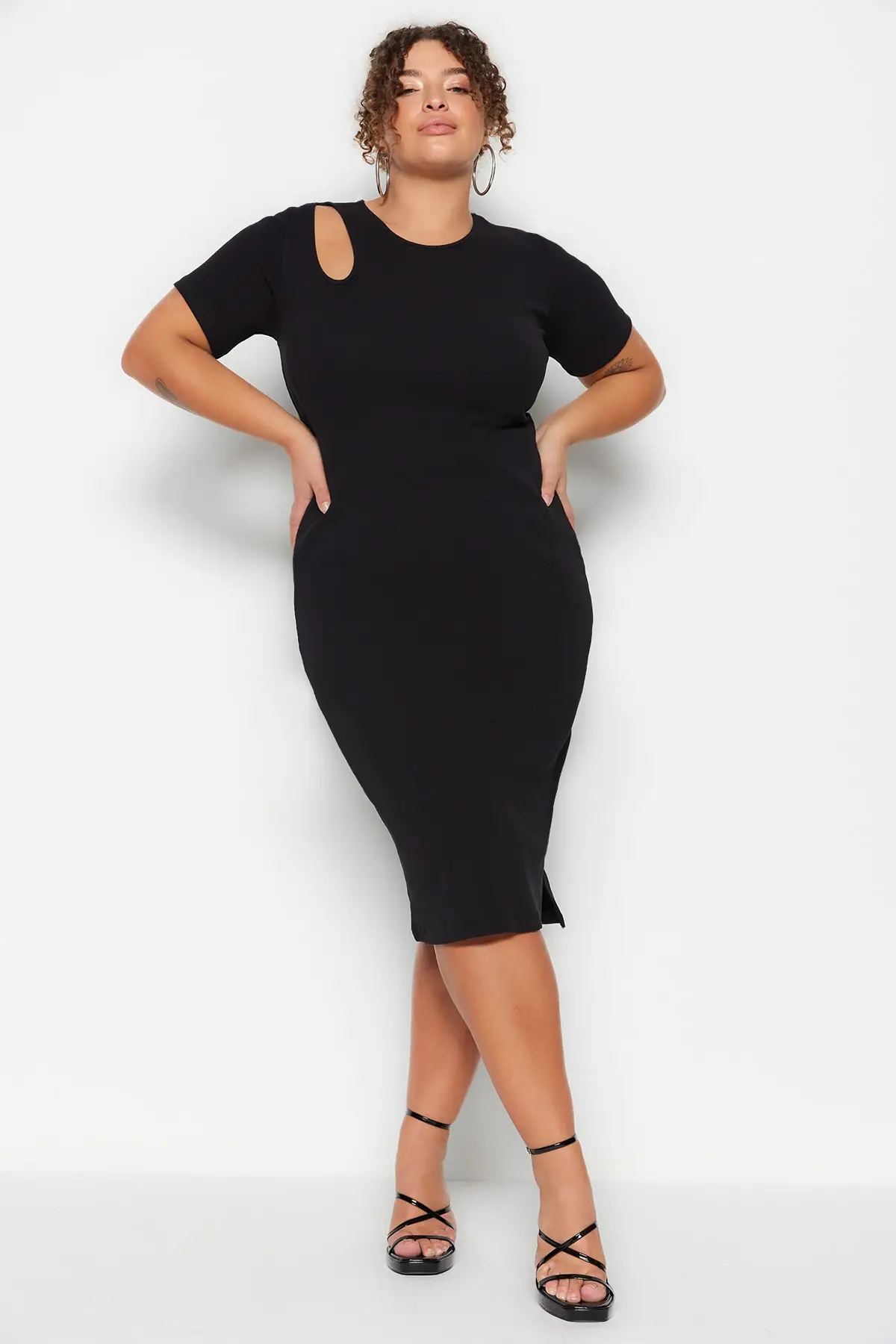 

Plus Size Women Black Ribbed Knitted Cut Out and Slit Detailed Dress Slim Fit Short Sleeve Round Neck Trend XL 2XL 3XL 4XL 5XL