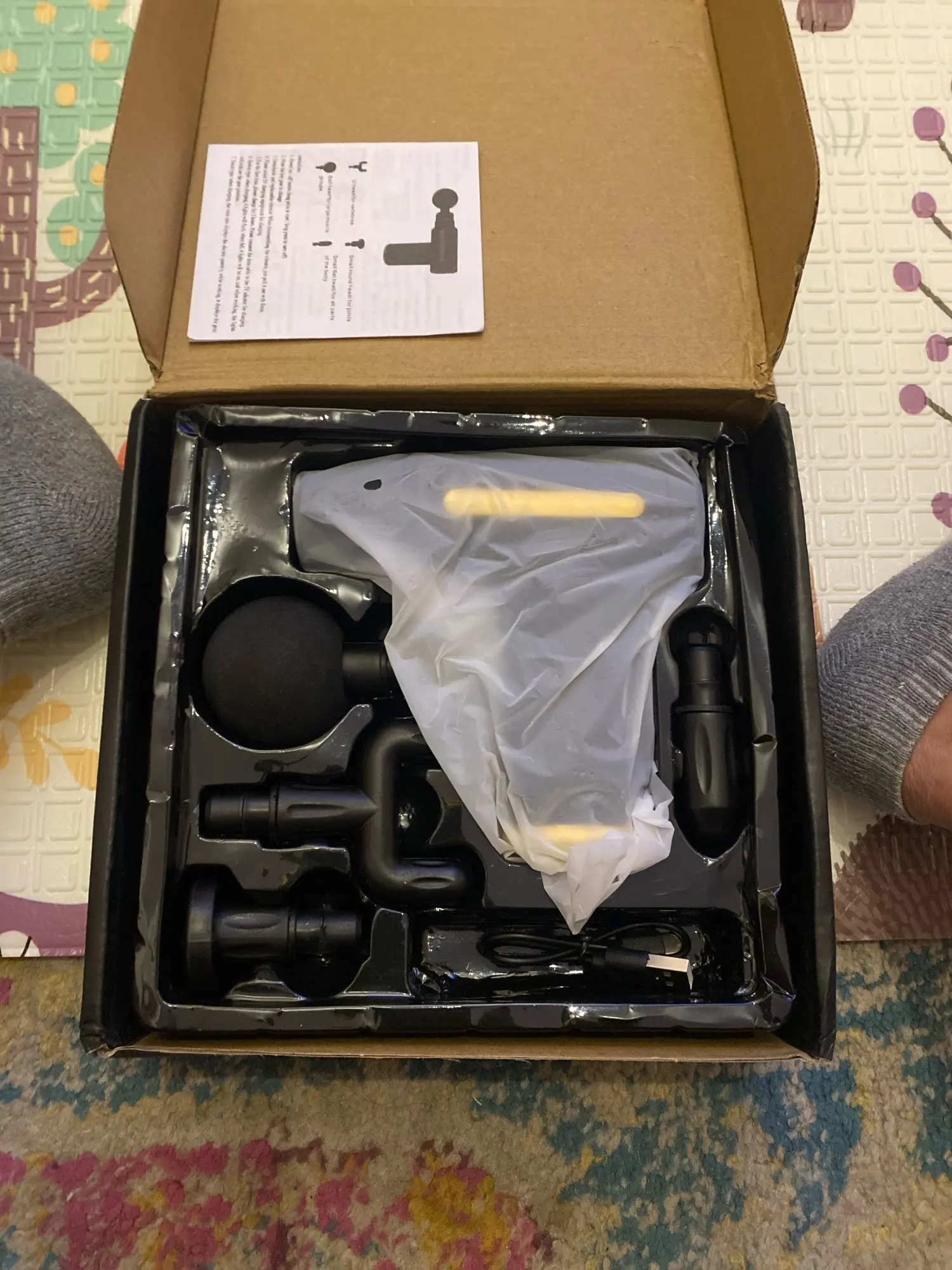 SEJOY Portable Fascia Gun 6 Heads Vibration Massage Gun For Body Neck Back Deep Muscle Relaxation 10 Gears LCD Touch Screen photo review