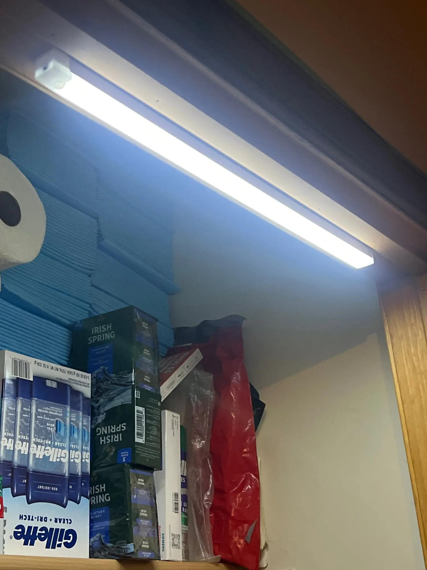 LED Motion Sensor Bar Light Rechargeable Induction Night Light Portable Cordless Magnetic Cabinet Lamp photo review