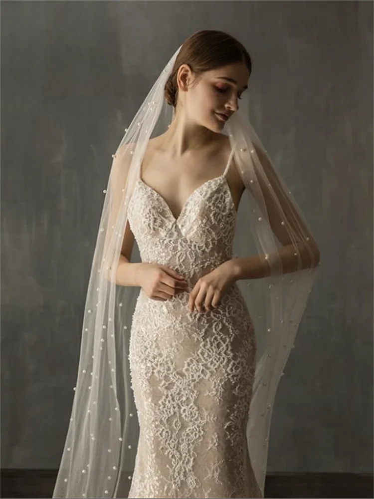 

Женское свадебное платье с юбкой годе, кружевное платье невесты на тонких бретельках с жемчужинами, открытой спиной и шлейфом, 15901